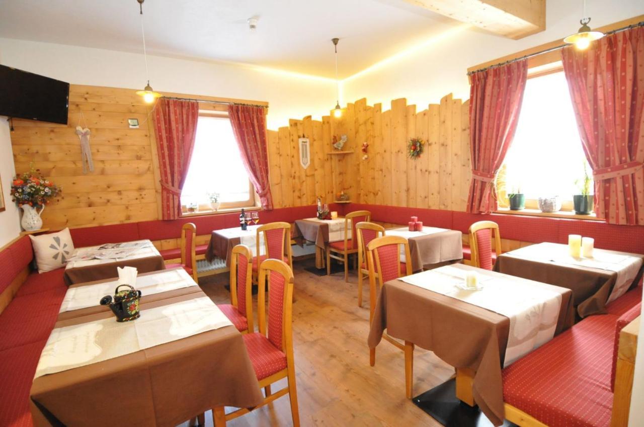 Garni Gimea Hotel Livigno Buitenkant foto