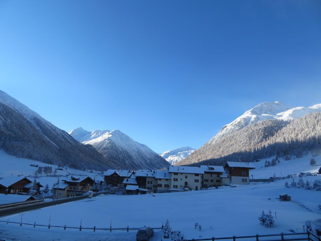 Garni Gimea Hotel Livigno Buitenkant foto