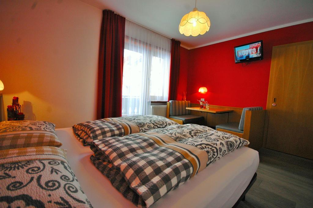 Garni Gimea Hotel Livigno Buitenkant foto